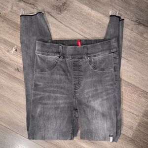 Spanx Skinny Ankle Jeans | Fray Hem | Gray | Size Small (S/P)
